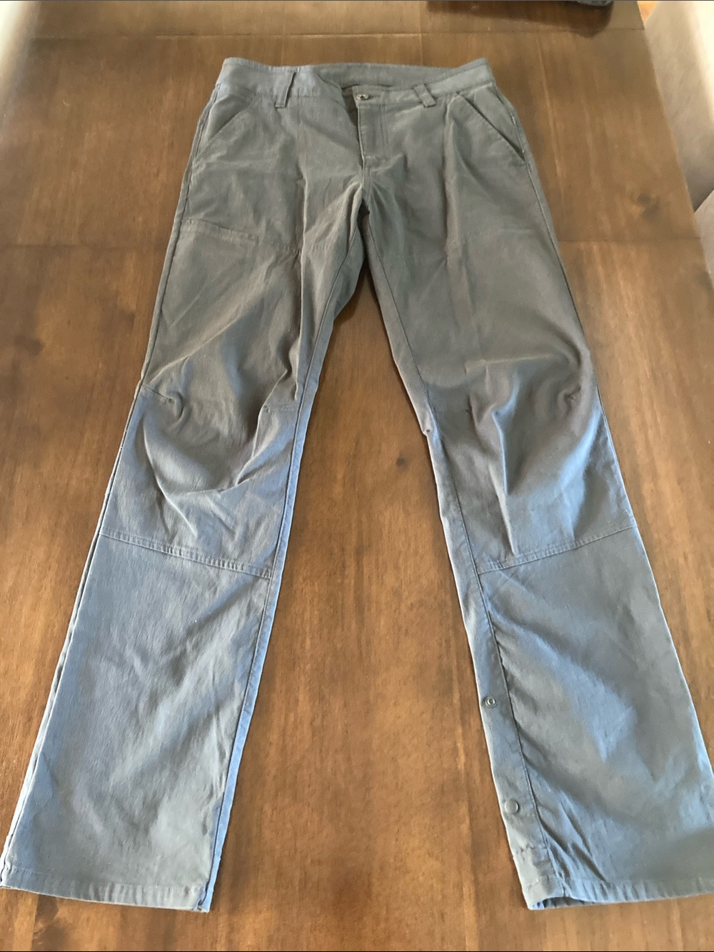 Mountain Hardwear Gray Men's AP Outdoor roll up leg Pants